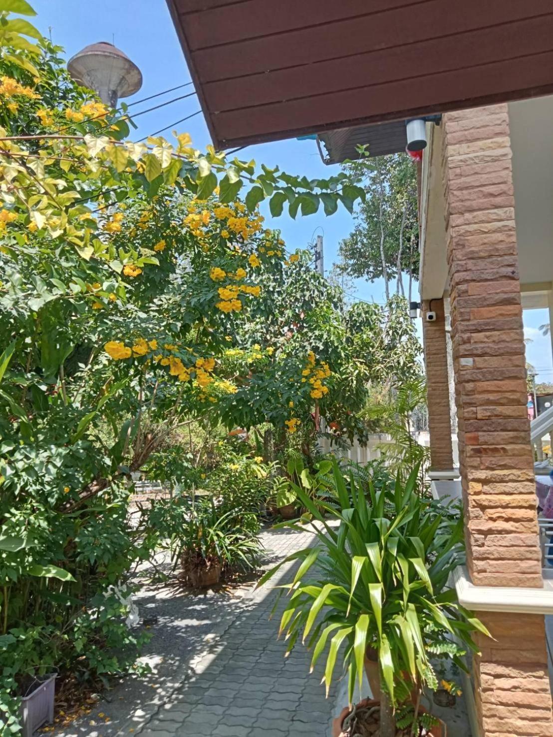 Wattana Bungalow Nai Yang Beach Kültér fotó